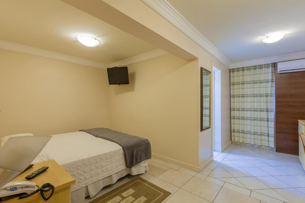 Tri Hotel Executive Criciuma エクステリア 写真